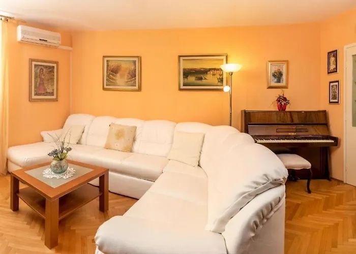 With Parking Space - 24725 Apartment Split