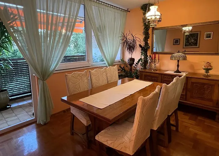 Apartman With Parking Space - 24725 *